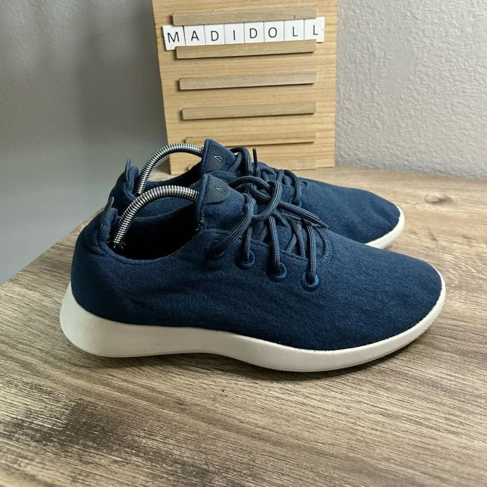 Allbirds Men’s 10 Navy Wool Runners Sneakers